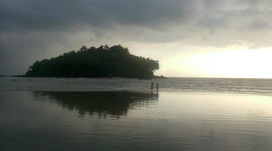 Dharmadam Beach